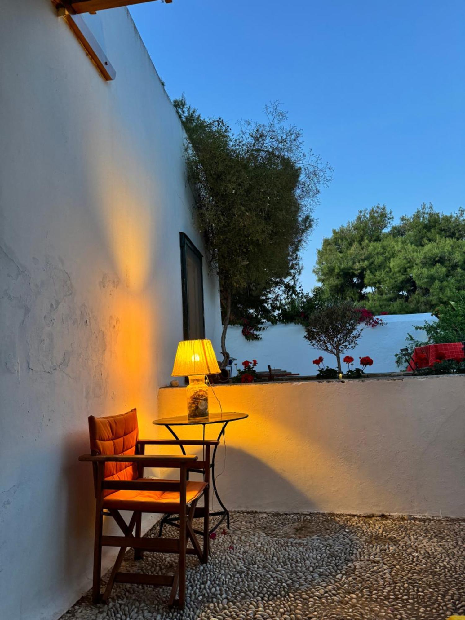 Two Olive Trees Guest House Spetses Town Bagian luar foto