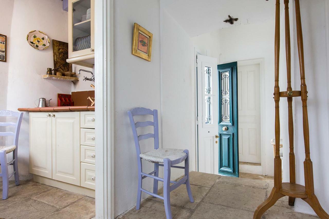 Two Olive Trees Guest House Spetses Town Bagian luar foto